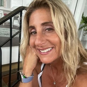 Meet your Posher, Brenda